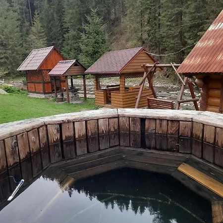 Hotel крайня хата *