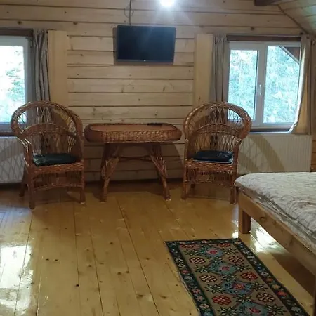 крайня хата *