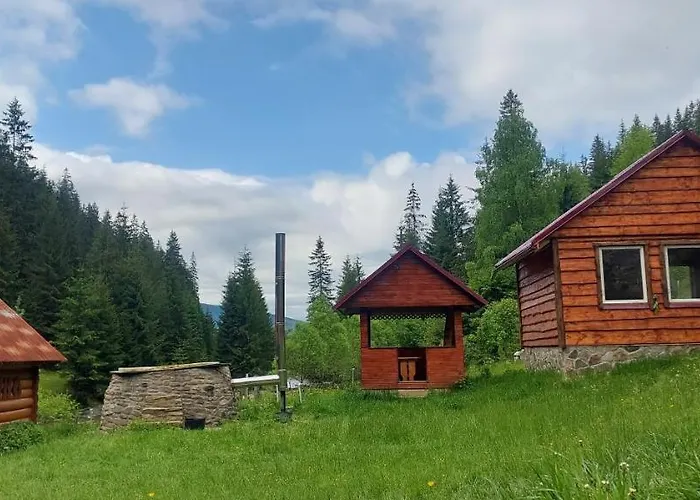 酒店 крайня хата Synevyrsʼka Polyana