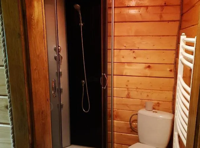 крайня хата Otel Synevyrsʼka Polyana