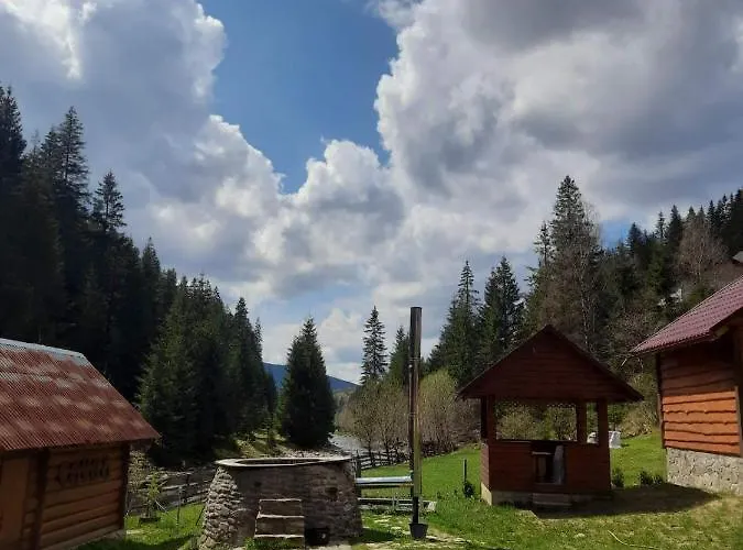 крайня хата Otel *